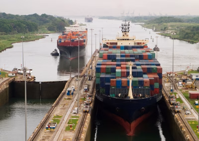 Panama — Between Two Oceans